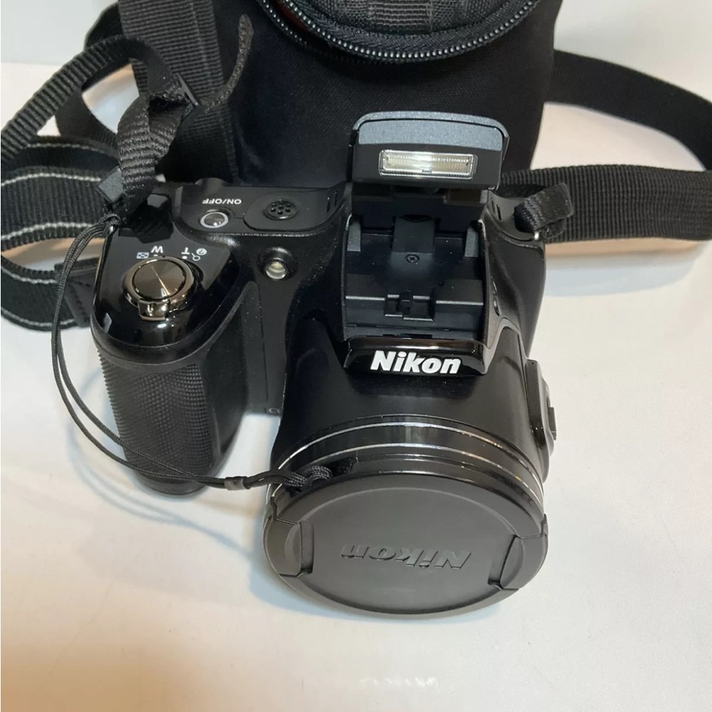 NIKON COOLPIX L820